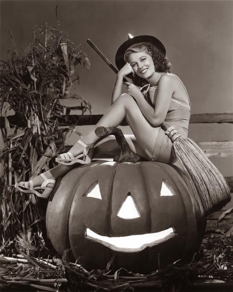 558609_10151973795538259_1068627408_n