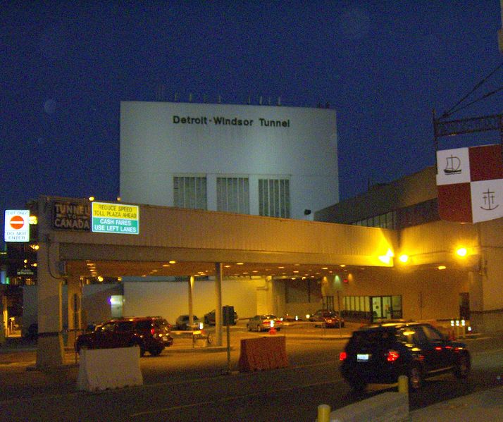 714px-Detroitsidewindsortunnel